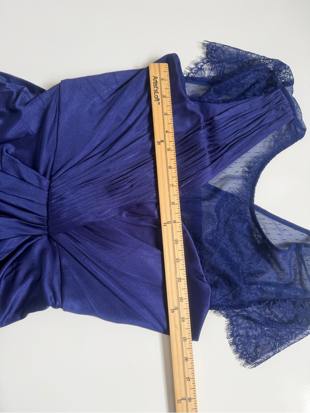 BCBGMAXAZRIA Navy Blue Lace Illusion Ruched Sheath Cocktail Dress S - Picture 8 of 12